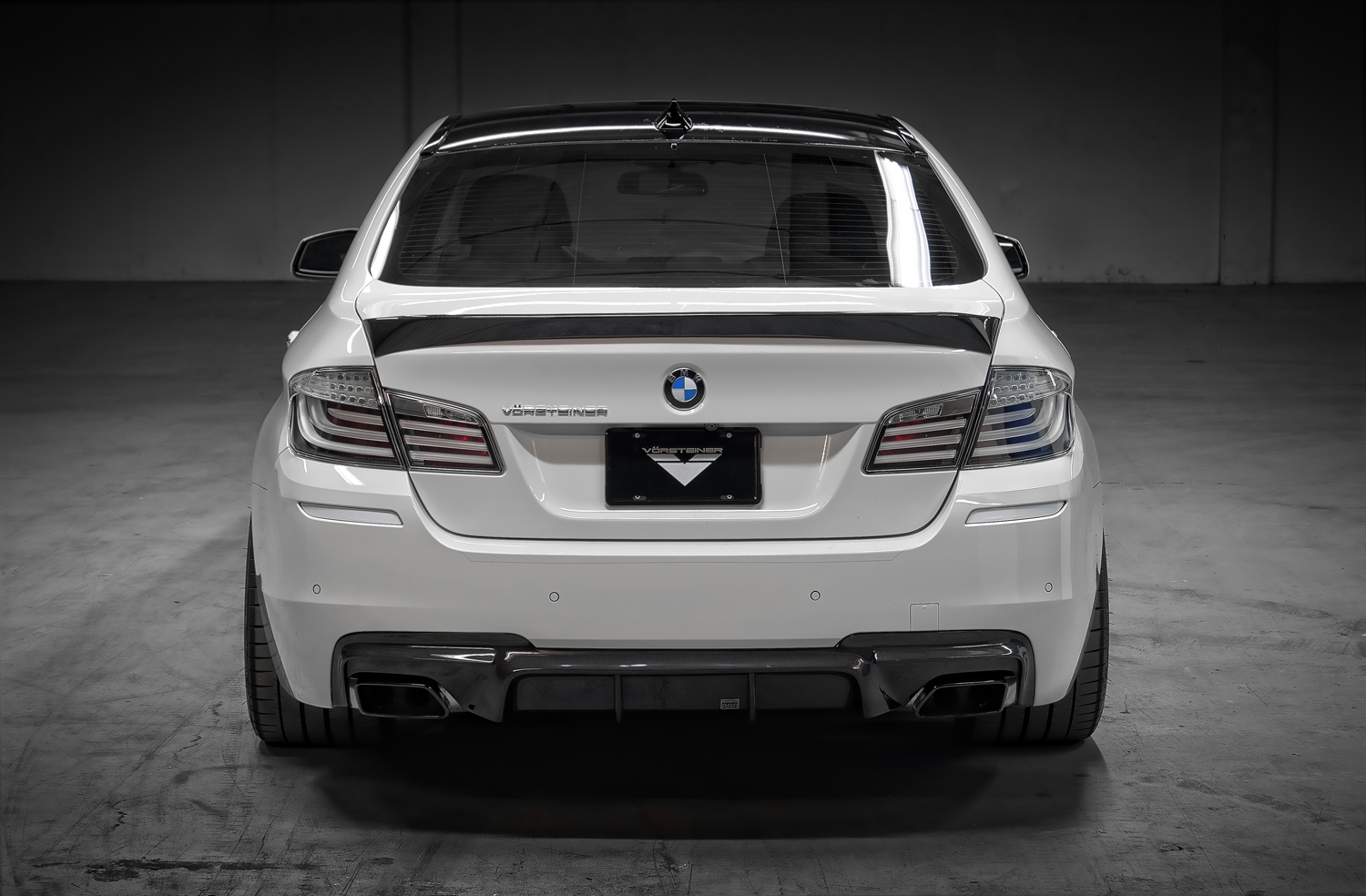BMW 5 Series Vorsteiner Тюнинг для SEMA 2014 1.jpg